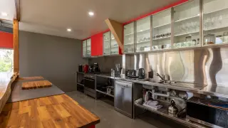 RooBar kitchen