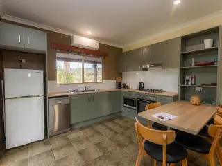 Echidna Cottage kitchen