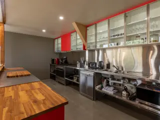 RooBar Kitchen