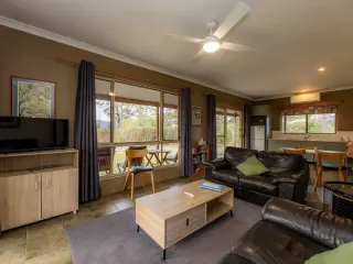 Goanna Cottage lounge